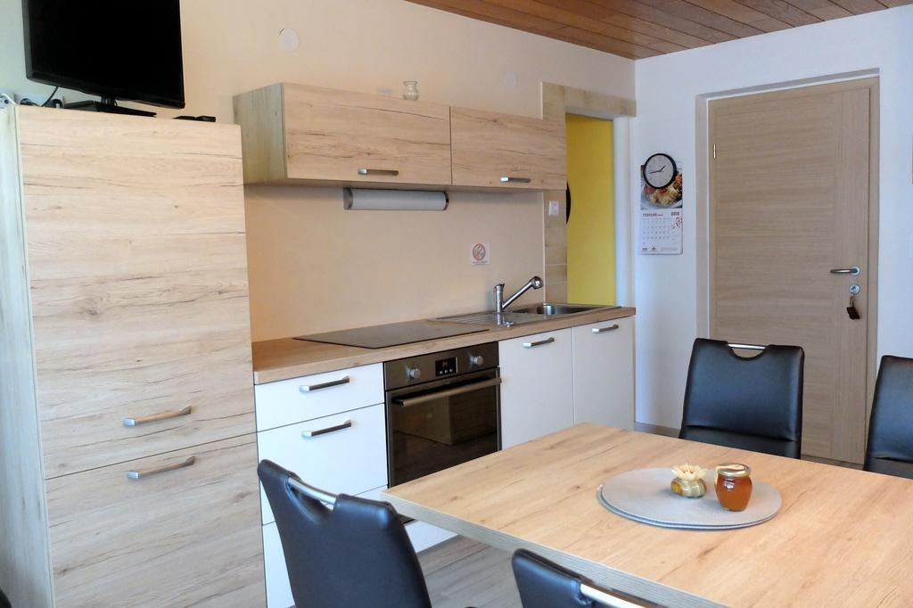 Apartment Milena Nomenj Eksteriør bilde
